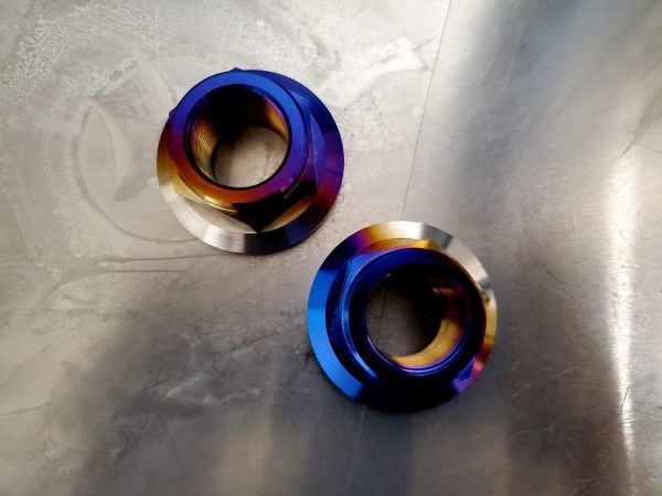 Alternative view of Titanium Axle Nuts (Jeep/Durango)