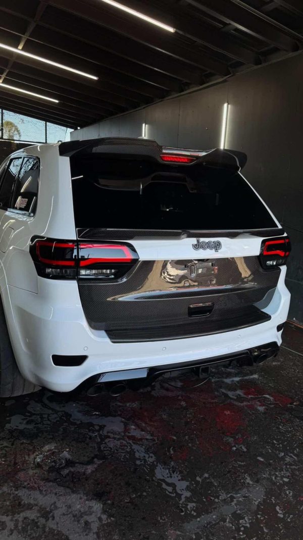 Carbon Fiber Rear Race Hatch (Jeep SRT/Trackhawk) RACECARBON - Image 7