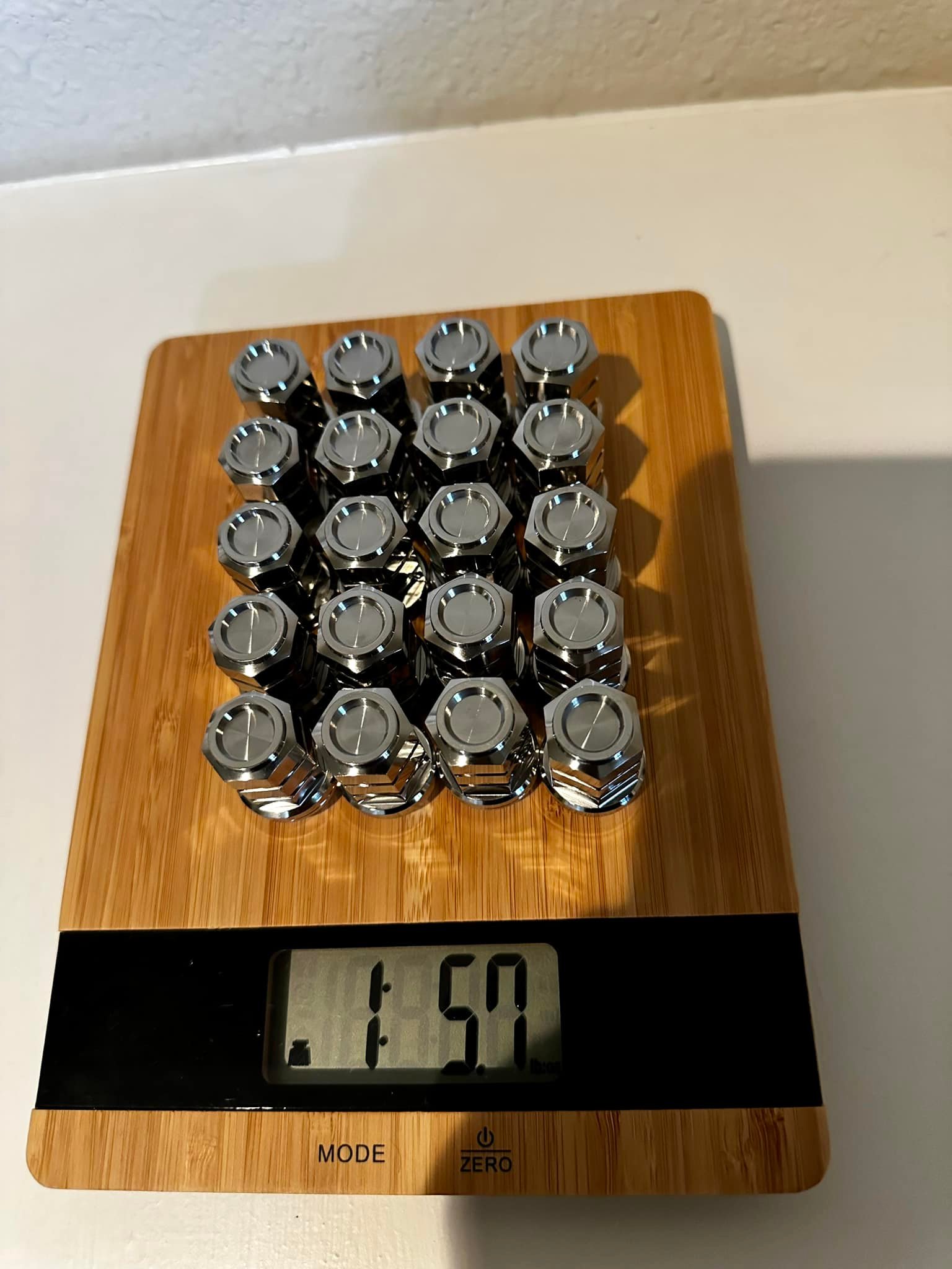 Floating Seat Titanium Lug Nuts (Jeep/Durango) - Image 8