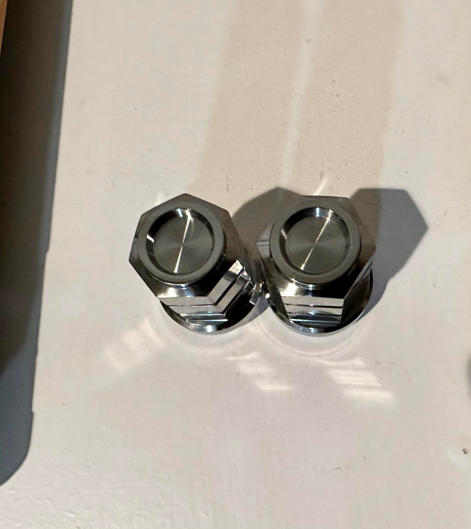 Floating Seat Titanium Lug Nuts (Jeep/Durango) - Image 13